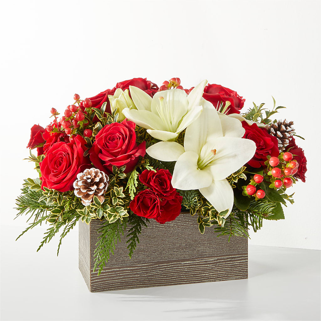 Snowy Wonderland Bouquet – Golden Gate Flowers, Naples FL