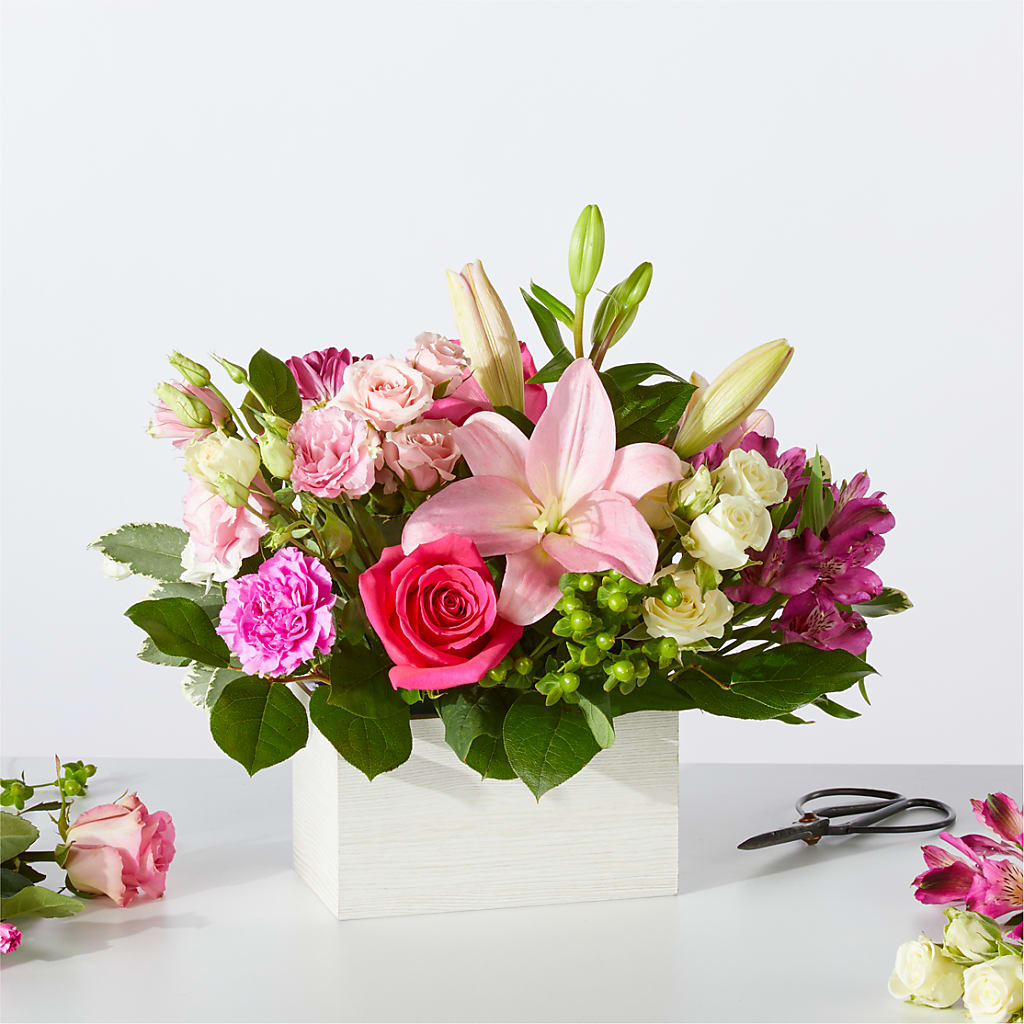 Sweetberry Box – A Florist Original – Golden Gate Flowers, Naples FL