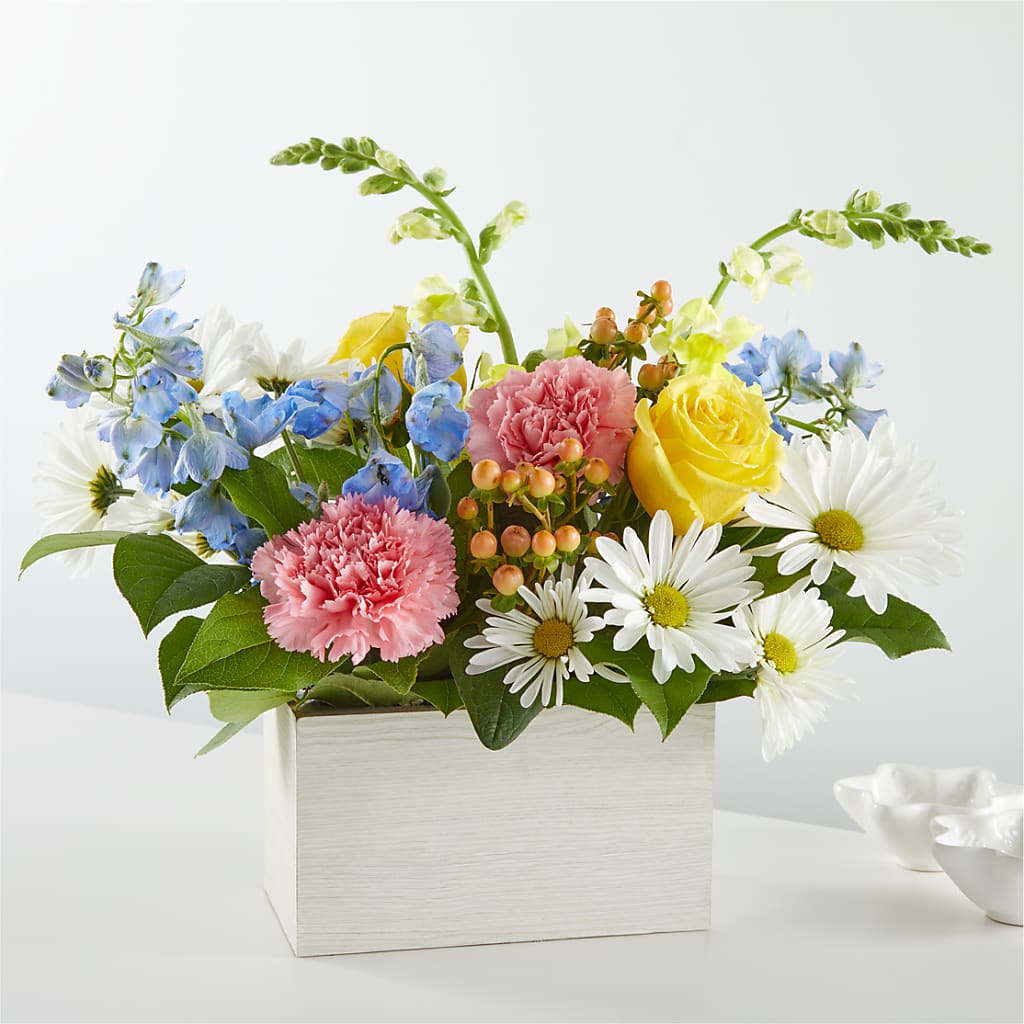 Sun Salutation Box Bouquet – Golden Gate Flowers, Naples FL