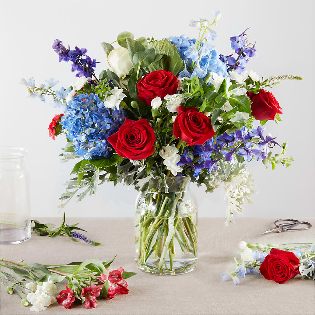 Star Spangled - A Florist Original – Golden Gate Flowers, Naples FL