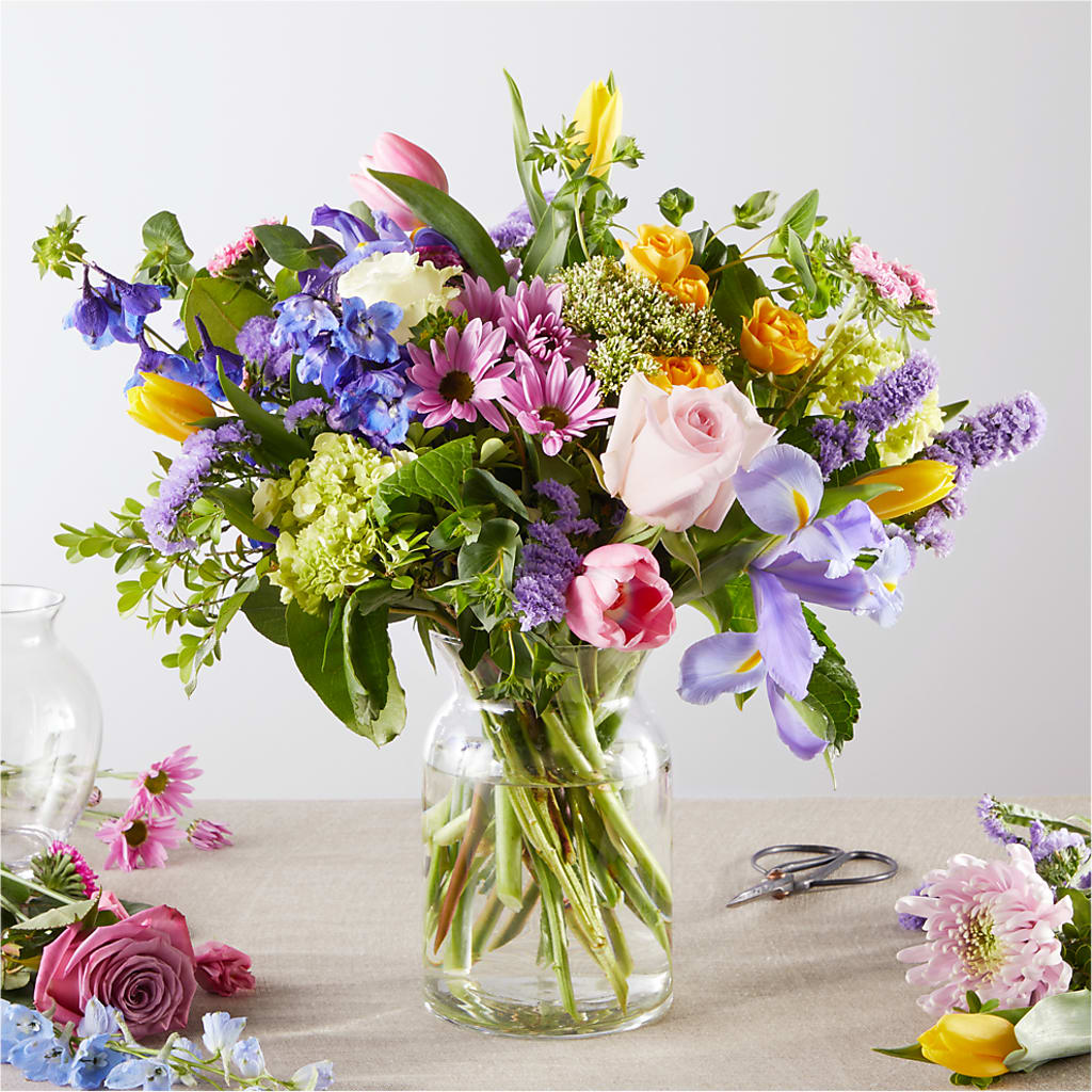 Pastel Tradition - A Florist Original – Golden Gate Flowers, Naples FL