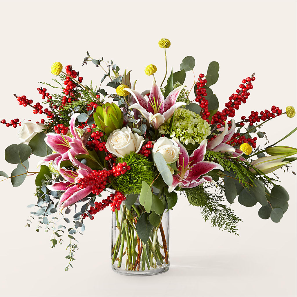 Berry & Bright Bouquet – Golden Gate Flowers, Naples FL