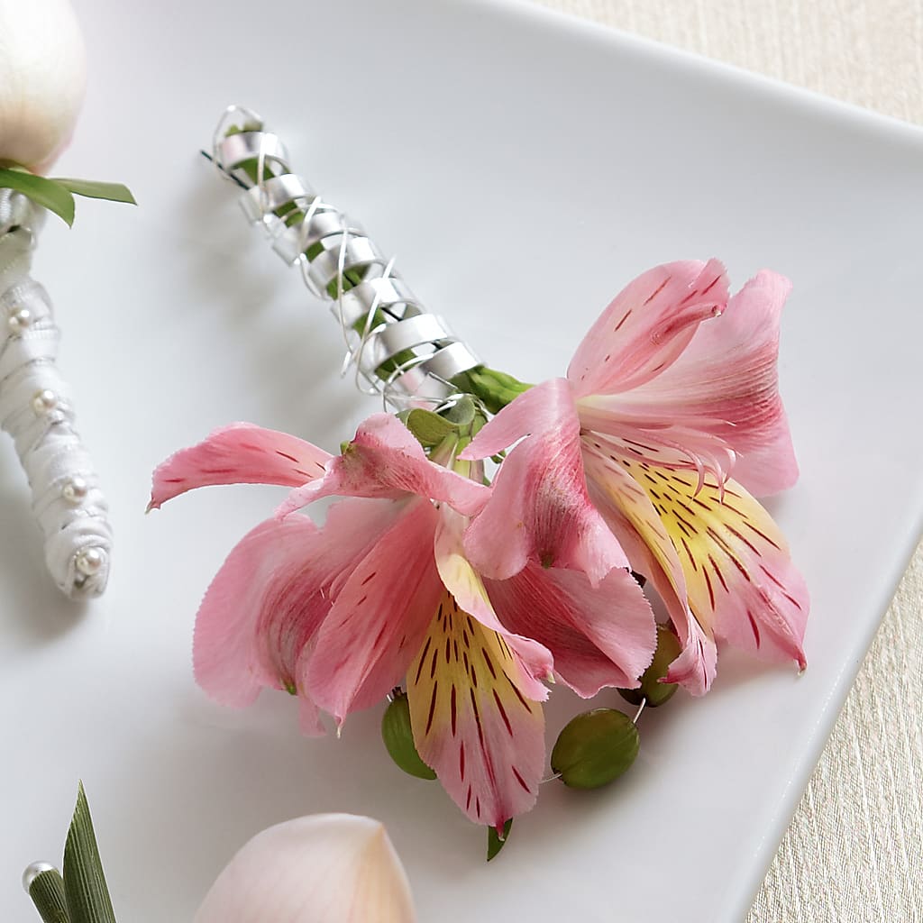 Pink Peruvian Lily Boutonniere – Golden Gate Flowers, Naples FL
