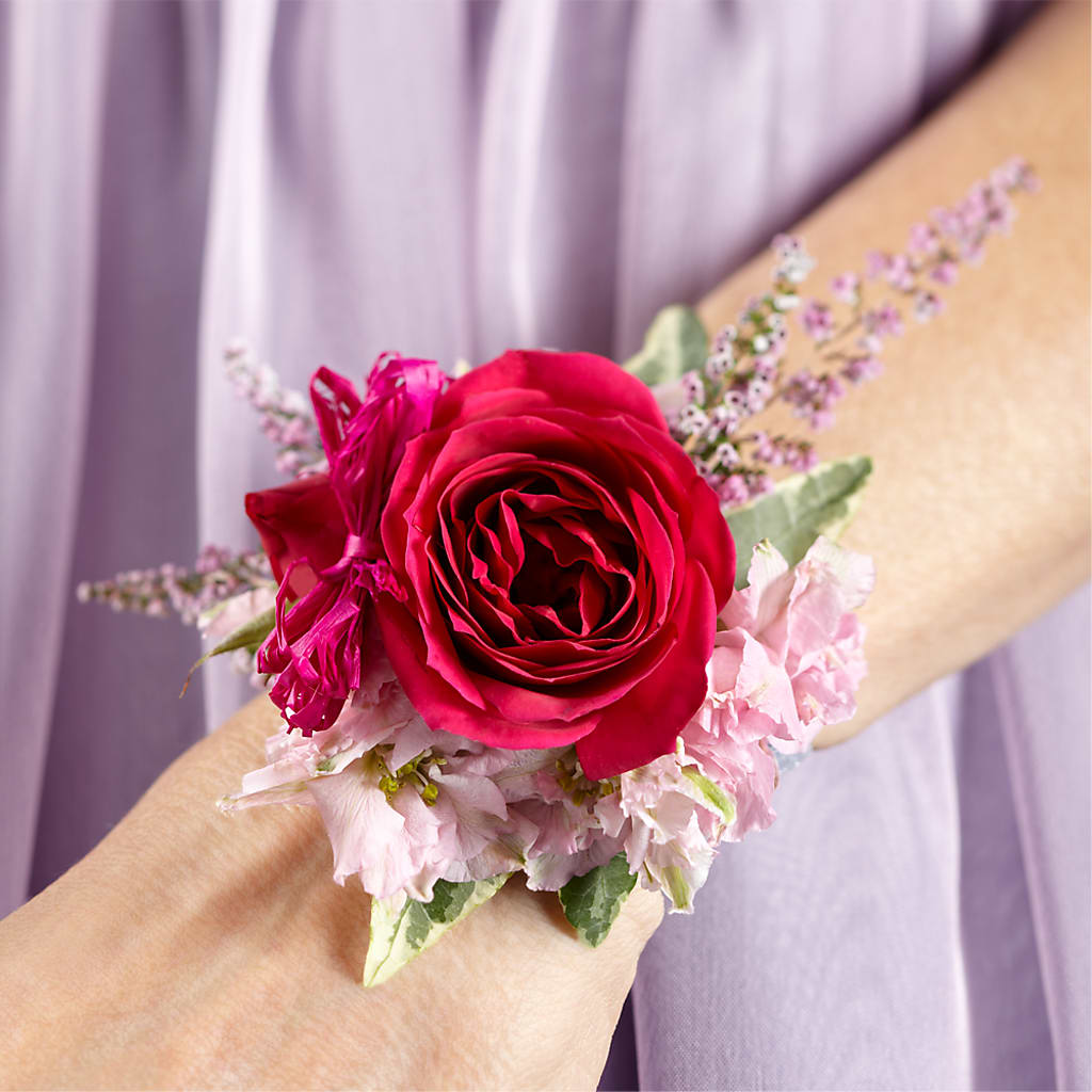 Rose Charm Corsage – Golden Gate Flowers, Naples FL
