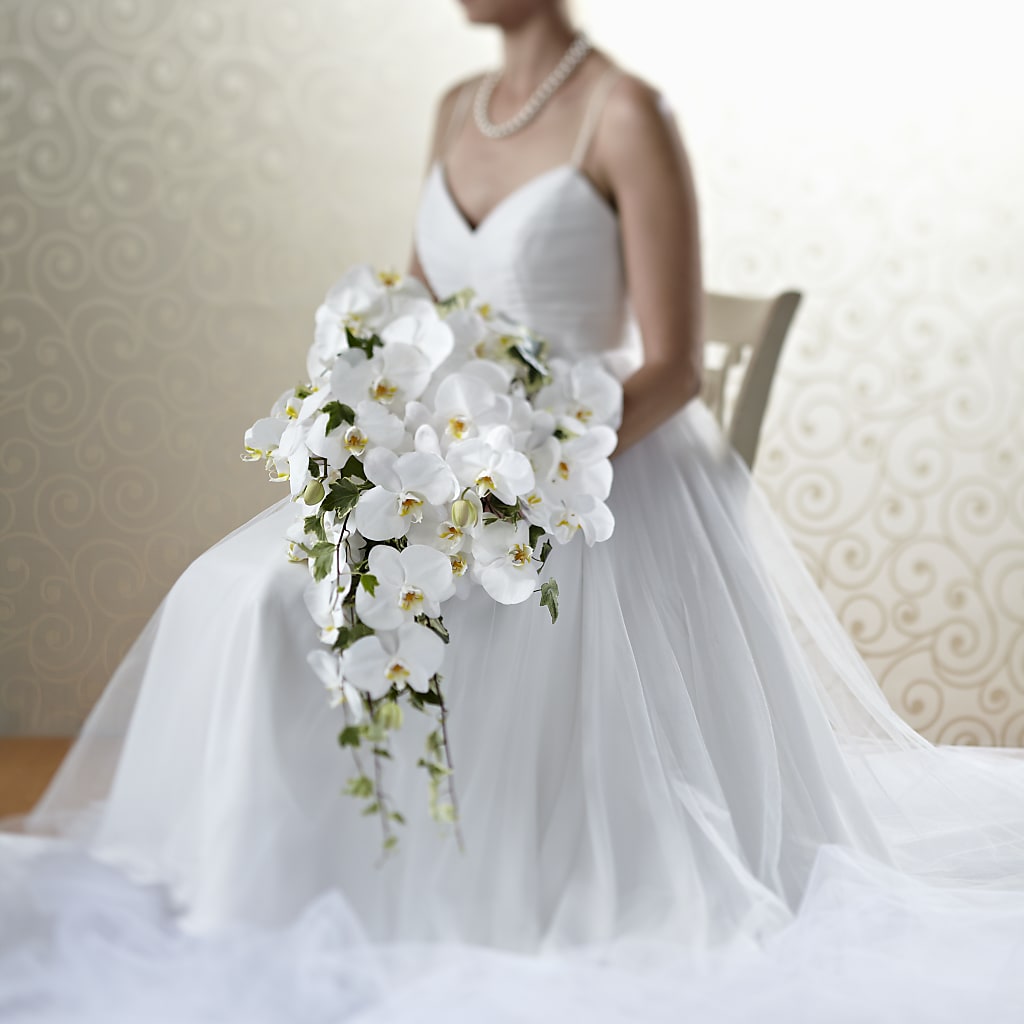 Classic White Bouquet – Golden Gate Flowers, Naples FL