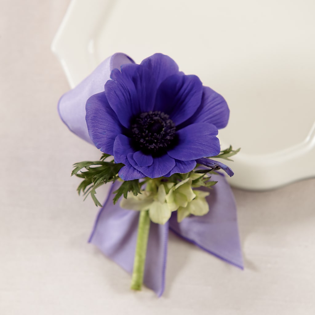 Purple Passion Boutonniere – Golden Gate Flowers, Naples FL