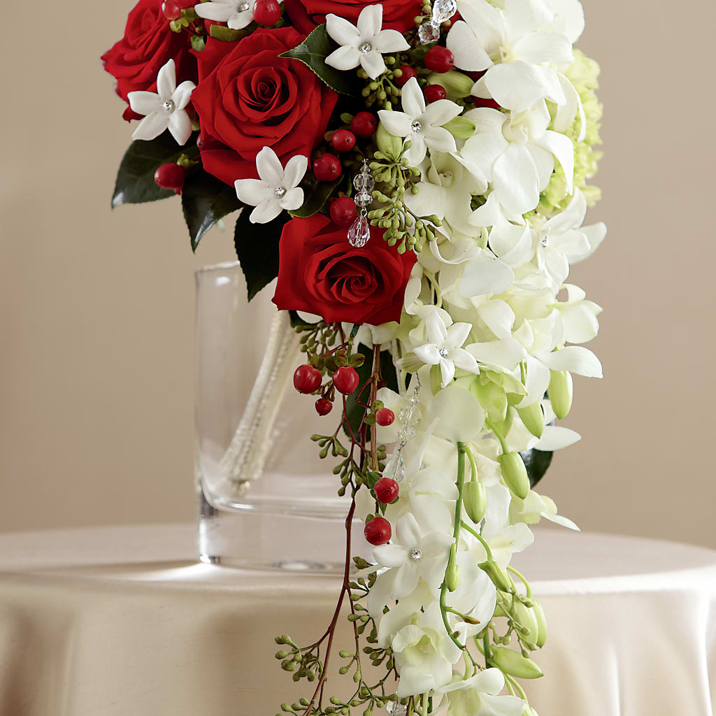 Here Comes the Bride Bouquet – Golden Gate Flowers, Naples FL
