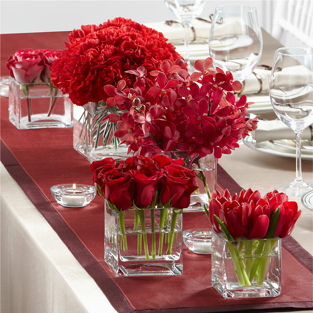 Modern Grace Centerpiece – Golden Gate Flowers, Naples FL