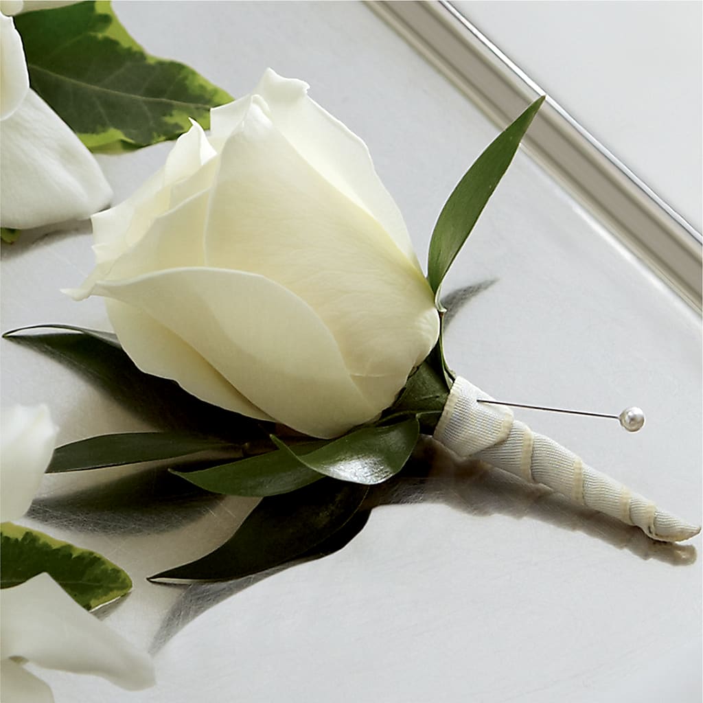 White Rose Boutonniere – Golden Gate Flowers, Naples FL