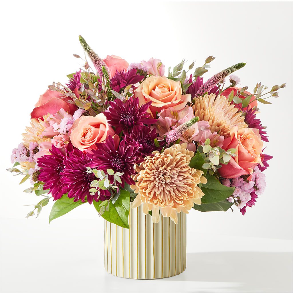 Berry Cobbler Bouquet with Ivory Vase –  Golden Gate Flowers, Naples FL